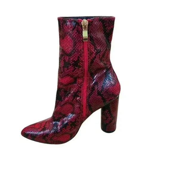 Fashion Nova Red Snakeskin Print Boots Sz 9M - Picture 2 of 5